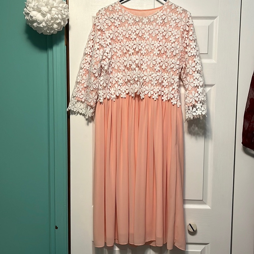 Dainty jewells floral lace dress